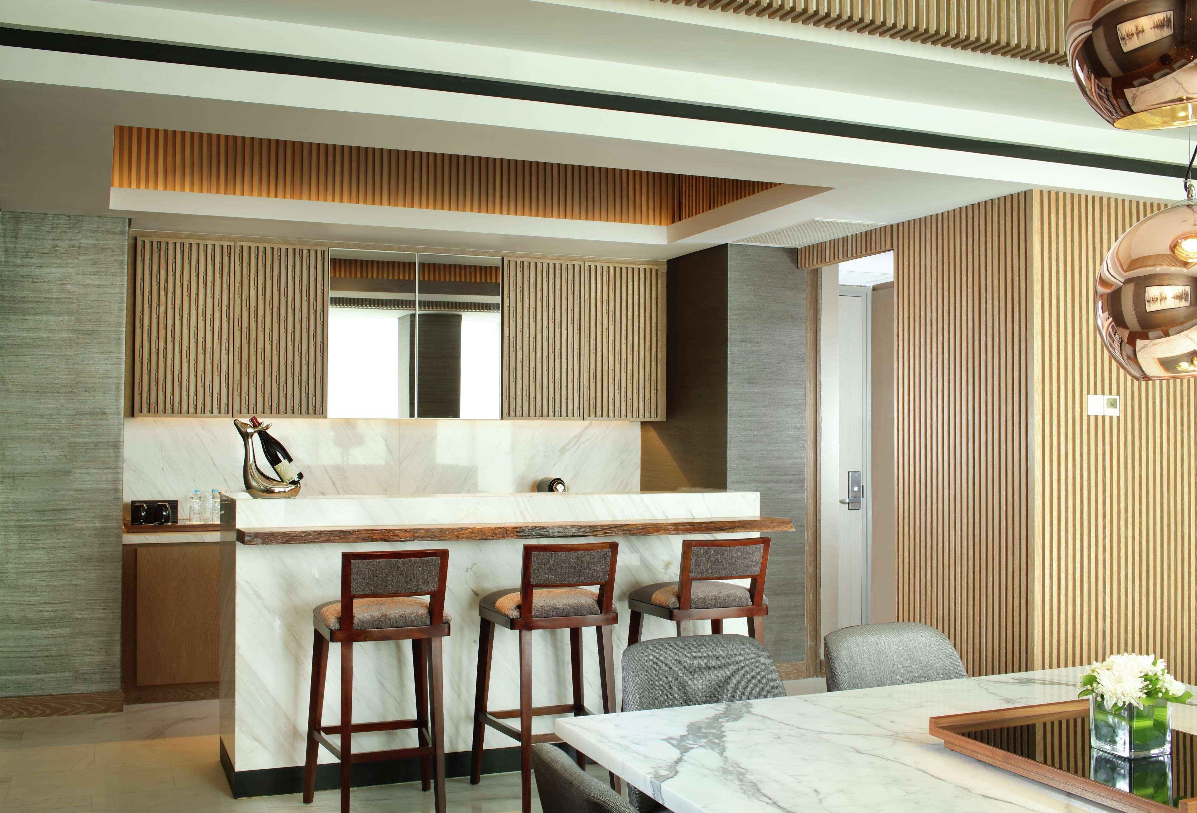 Doubletree By Hilton Jakarta - Diponegoro Exterior photo The kitchen