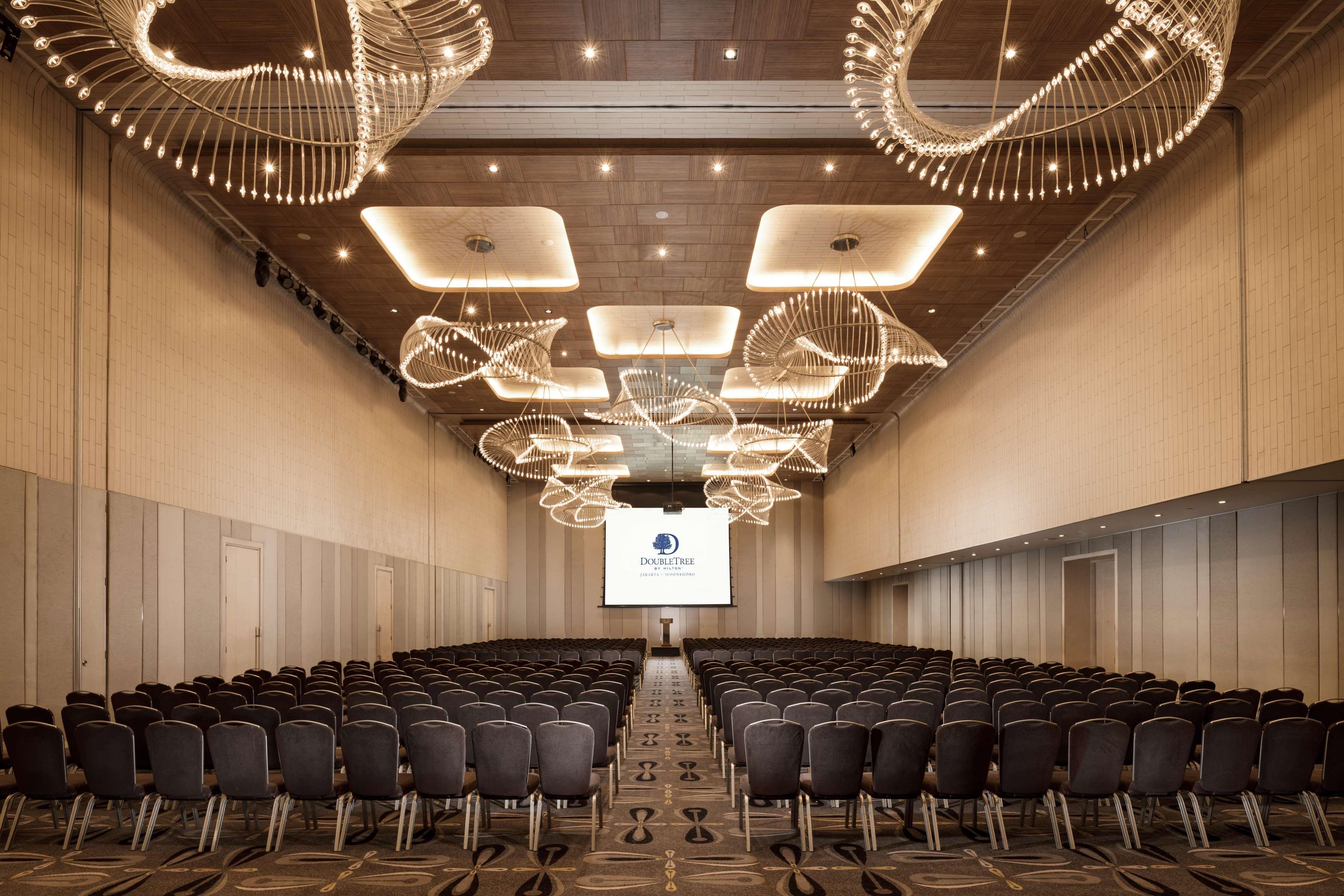 Doubletree By Hilton Jakarta - Diponegoro Exterior photo The Grand Ballroom