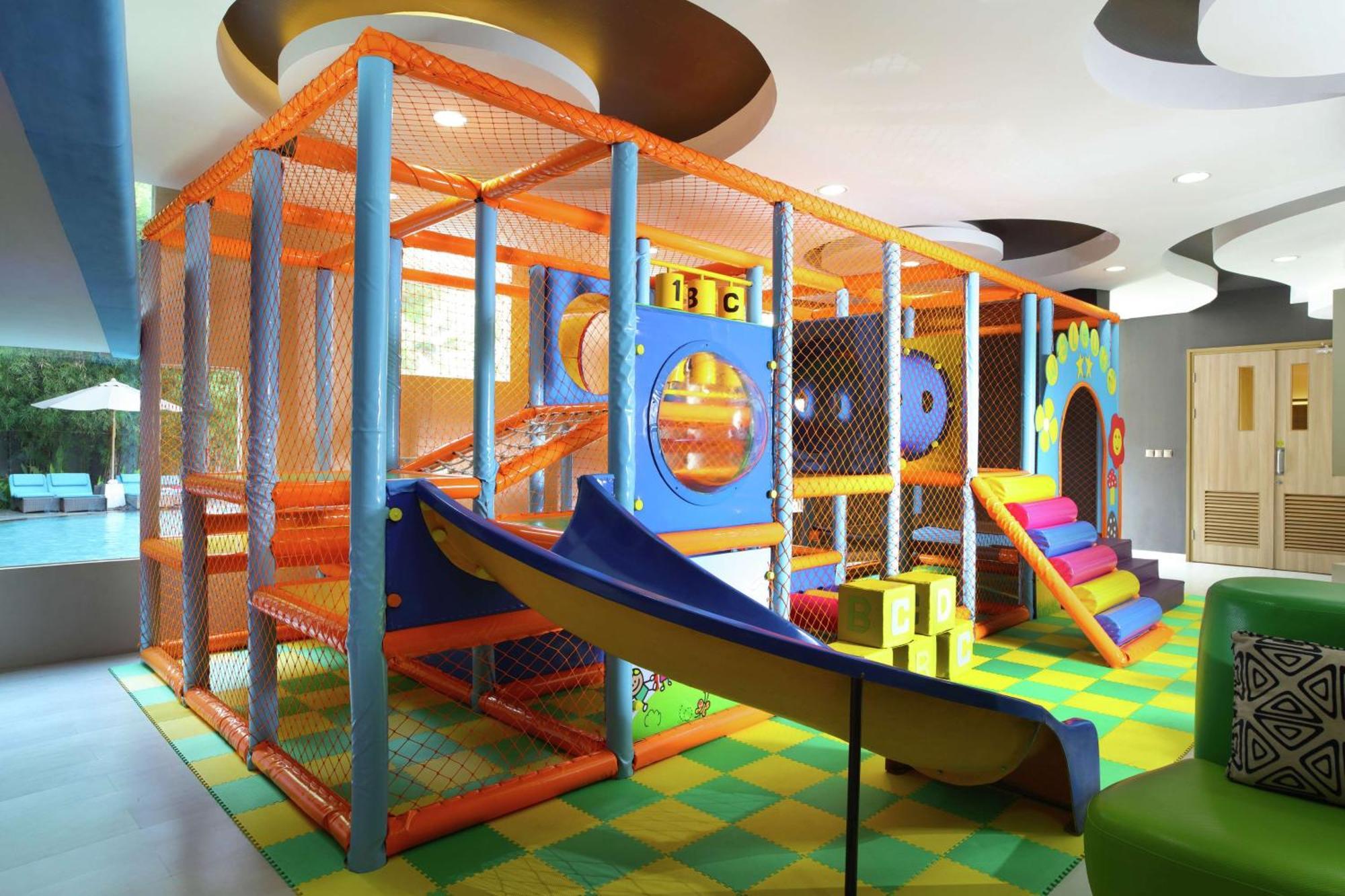 Doubletree By Hilton Jakarta - Diponegoro Exterior photo Indoor playground