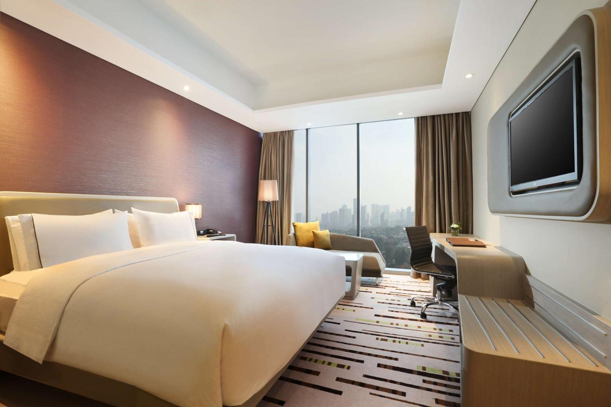 Doubletree By Hilton Jakarta - Diponegoro Exterior photo